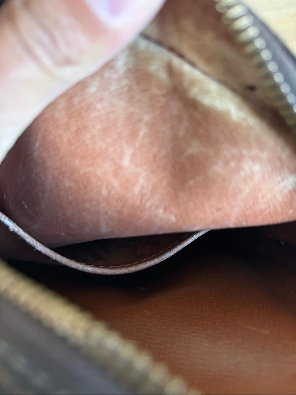 Authentic Louis Vuitton monogram crossbody